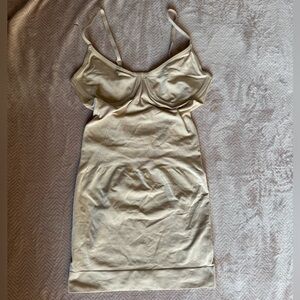 NWOT Wacoal slimming dress - size 32